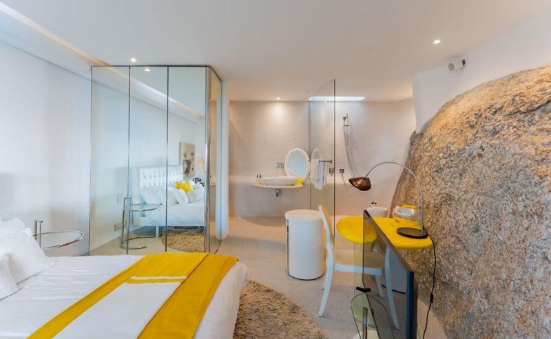 6 Bedroom Property for Sale in Bantry Bay Western Cape